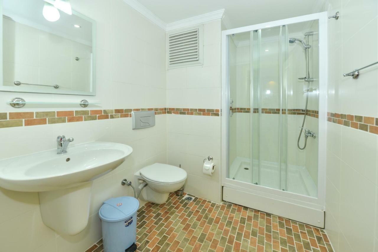 Saros Apartments Calis Beach Фетхіє Екстер'єр фото